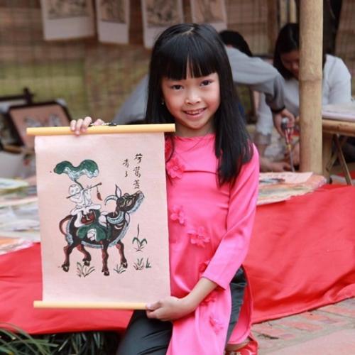 Now, block painting art in Dong Ho Village.